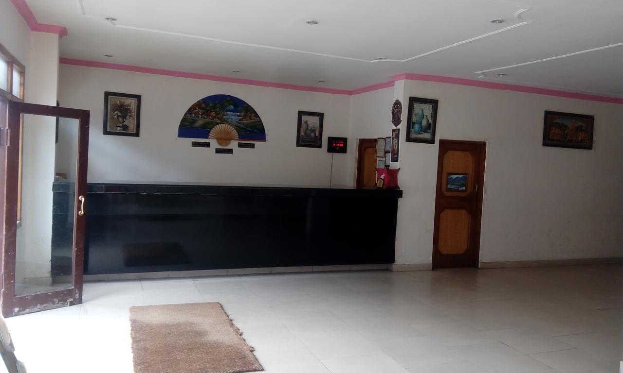 Nandini Palace Hotel - Manali (Himachal Pradesh) — Photos 1